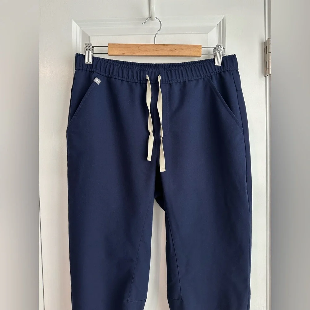 Figs Men’s Tansen Jogger Scrub Pants Navy Blue Size Medium Short